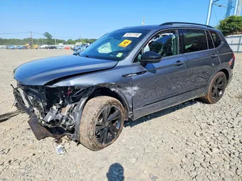 2023 Volkswagen Tiguan 3VVCB7AX7PM037079