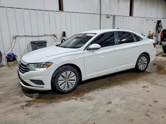 2019 Volkswagen Jetta 3VWC57BU3KM190932