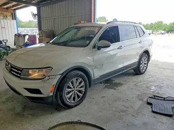 2019 Volkswagen Tiguan 3VV3B7AX3KM039453