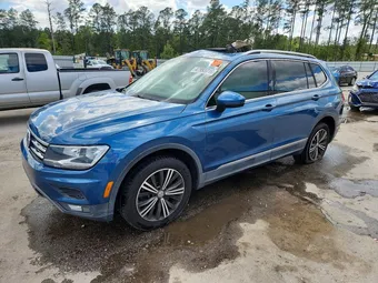 2019 Volkswagen Tiguan 3VV3B7AX0KM102427