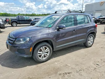 2016 Volkswagen Tiguan WVGAV7AXXGW514760