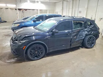 2022 Volkswagen Tiguan 3VV8B7AX4NM000445