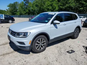 2019 Volkswagen Tiguan 3VV3B7AX1KM065551