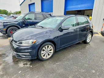2018 Volkswagen Golf 3VWB17AU5JM296130