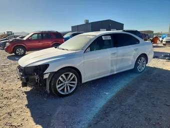 2019 Volkswagen Passat 1VWLA7A33KC001900