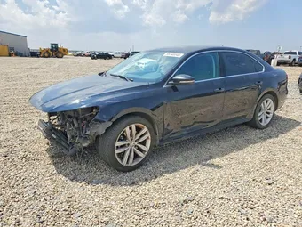 2018 Volkswagen Passat 1VWBA7A39JC008215