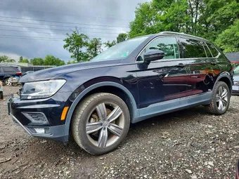 2020 Volkswagen Tiguan 3VV3B7AX1LM106875
