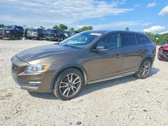 2016 Volvo V60 YV4612HK5G1010095