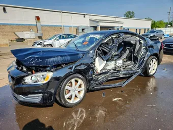 2016 Volvo S60 YV1612TK5G2391476