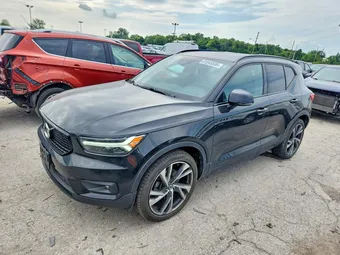2019 Volvo XC40 YV4162UM6K2129392