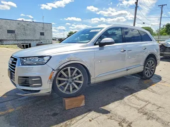 2019 Audi Q7 WA1LAAF74KD040155