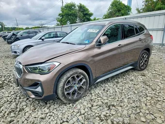 2020 BMW X1 WBXJG9C02L5P98821