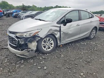2019 Chevrolet Cruze 1G1BC5SM9K7135025