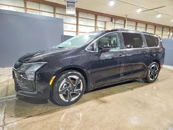 2027 Chrysler Pacifica 2C4RC1GG4VR557126