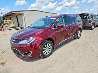 2019 Chrysler Pacifica 2C4RC1BG2KR526556