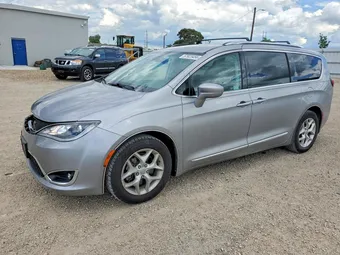 2017 Chrysler Pacifica 2C4RC1EG4HR543346