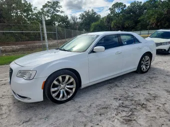 2016 Chrysler 300 2C3CCAAG7GH328998
