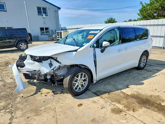 2023 Chrysler Pacifica 2C4RC1BG8PR607598