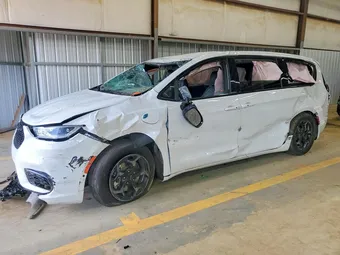 2024 Chrysler Pacifica Hybrid 2C4RC1S71RR111951