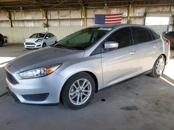 2018 Ford Focus 1FADP3FEXJL240180