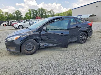 2018 Ford Focus 1FADP3E23JL275151