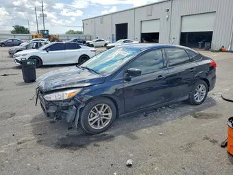 2018 Ford Focus 1FADP3F29JL265917