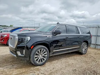 2021 GMC Yukon XL 1GKS2JKL3MR179043