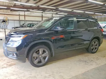 2021 Honda Passport 5FNYF8H91MB017383