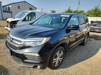 2016 Honda Pilot 5FNYF6H55GB079889