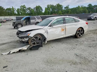 2018 Honda Accord 1HGCV1F34JA129703