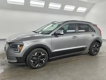 2023 Kia Niro KNDCR3L18P5028599