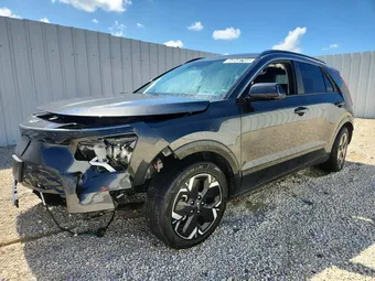 2024 Kia Niro KNDCR3L15R5123320