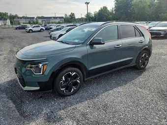 2023 Kia Niro KNDCR3L18P5050005