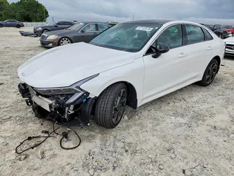 2025 Kia K5 KNAG64J77S5395068