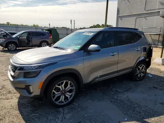 2021 Kia Seltos KNDETCA28M7182929