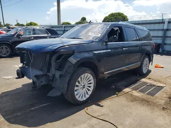 2019 Lincoln Navigator 5LMJJ3LT6KEL03386