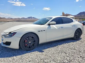 2018 Maserati Ghibli ZAM57YTA7J1292533