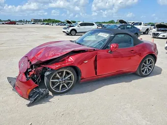 2022 Mazda MX-5 Miata JM1NDAD78N0504858