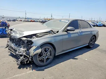 2019 Mercedes-Benz E-Class WDDZF4KB3KA627502