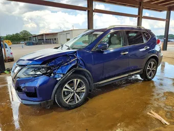 2017 Nissan Rogue 5N1AT2MT7HC825728