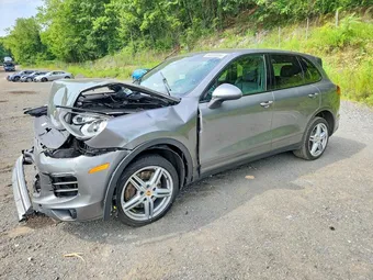 2017 Porsche Cayenne WP1AA2A20HKA90181