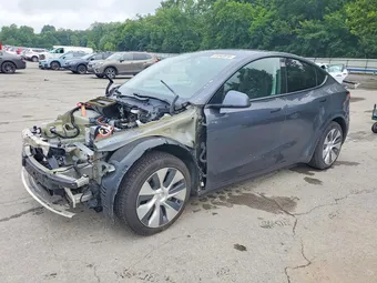 2021 Tesla Model Y 5YJYGDEE9MF072672