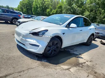 2024 Tesla Model Y 7SAYGDEE5RA326966