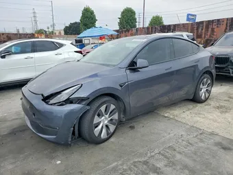 2023 Tesla Model Y 7SAYGDEE6PF889931