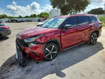 2021 Toyota Highlander 5TDLZRAH4MS067635