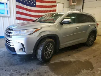 2017 Toyota Highlander 5TDJZRFH1HS453774