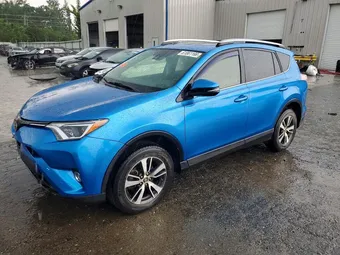 2017 Toyota RAV4 JTMWFREV8HJ707788