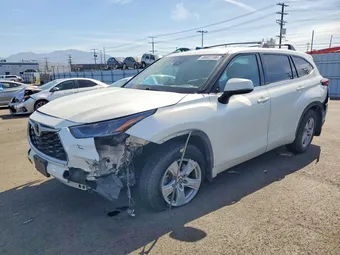 2021 Toyota Highlander 5TDZZRAHXMS057492