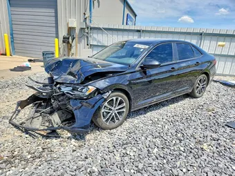 2024 Volkswagen Jetta 3VWBM7BU8RM058371