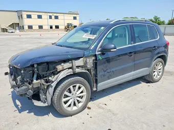 2017 Volkswagen Tiguan WVGSV7AXXHK010108